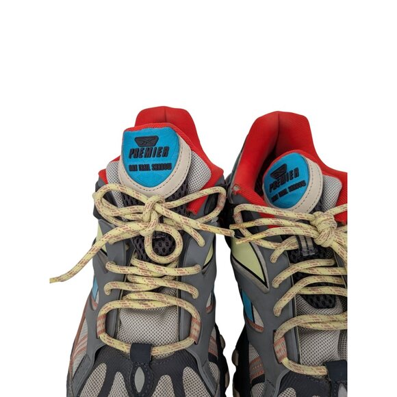 Athletic_Shoes